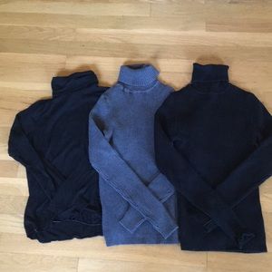Bundle of three gap stretch turtlenecks x small